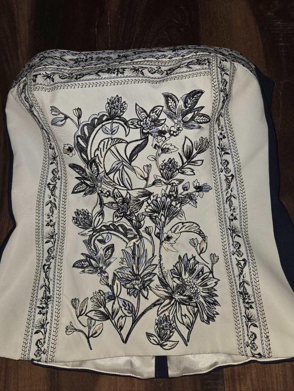 White House Black House Embroidered Floral Medallion - Bustier Back Zip Navy/cre